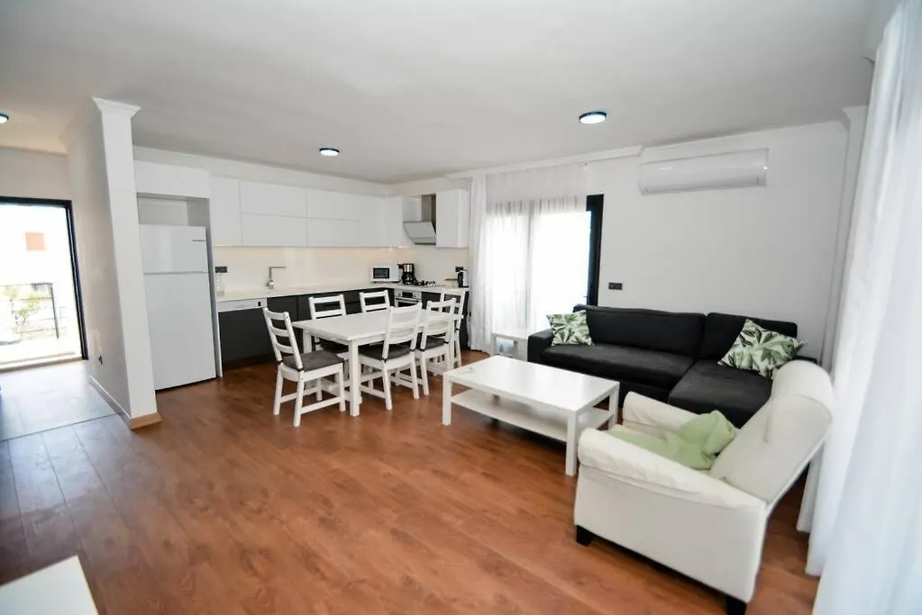 300M To Beach 2 Bedroom Upstairs Flat With Pool - Yeni Duenya Bodrum B2
