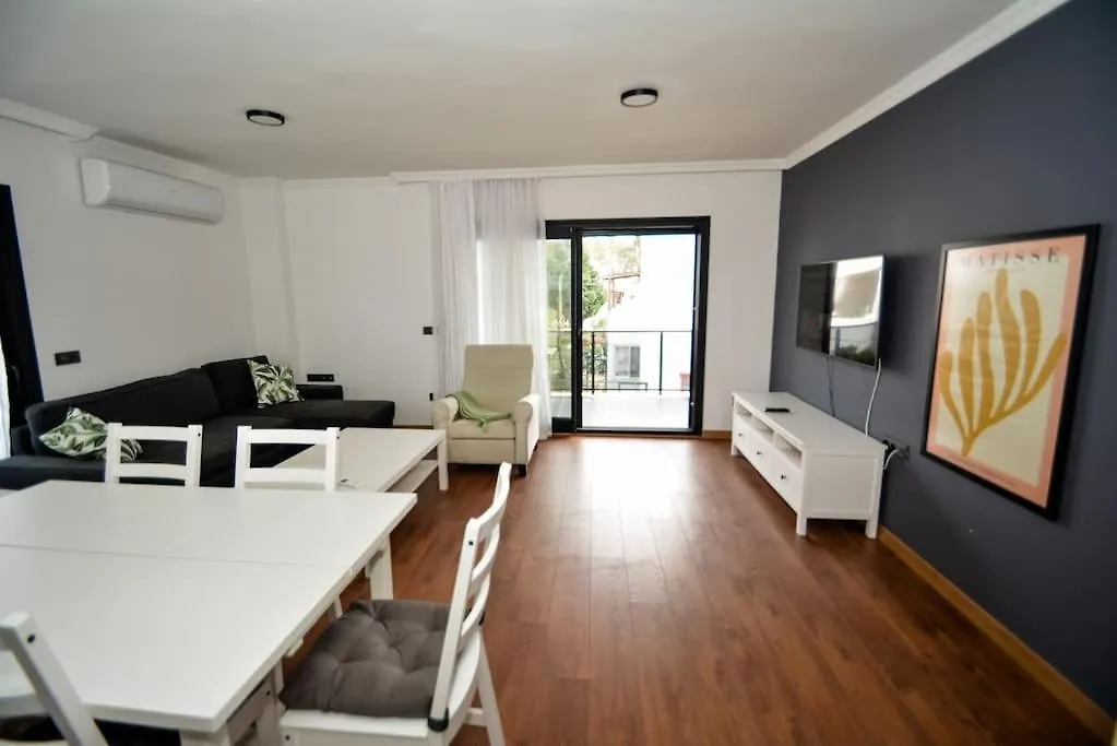 300M To Beach 2 Bedroom Upstairs Flat With Pool - Yeni Duenya Bodrum B2