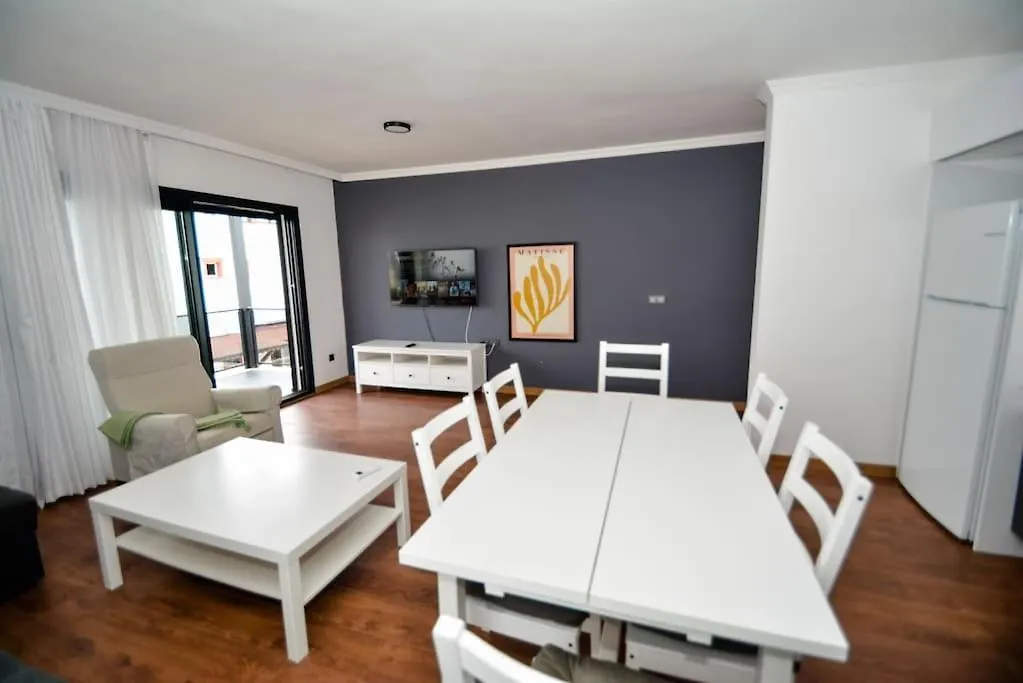 300M To Beach 2 Bedroom Upstairs Flat With Pool - Yeni Duenya Bodrum B2 0*,  Turkiet